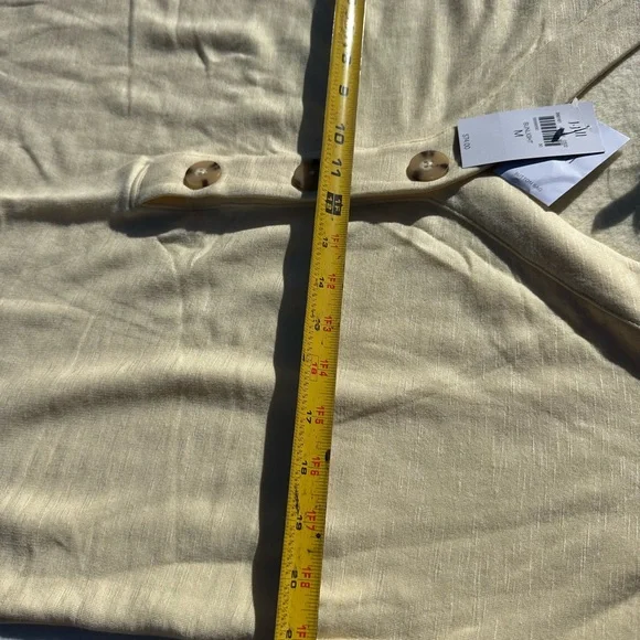 J. Jill Soft Yellow V-Neck Tunic with Button Accents - Picture 4 of 8